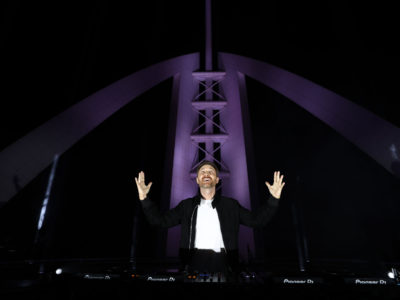 David Guetta DJing on Burj Al Aran helipad