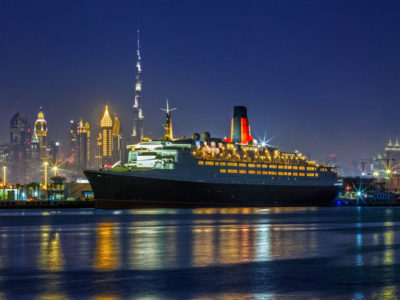 Float nightclub on top deck of QE2